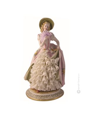 DAME 609T Italienische Porzellan Figur Barock handbemalt hochwertig Italienisches Design 